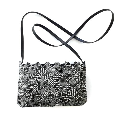 Bolso Bandolera Lyva – Belleza silenciosa en bandolera | Strambótica
