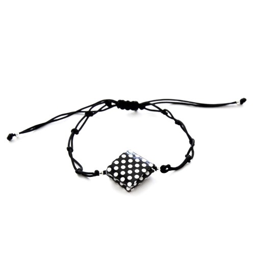 Fun Polka Dot Bracelet Made from Recycled Paper | Strambótica