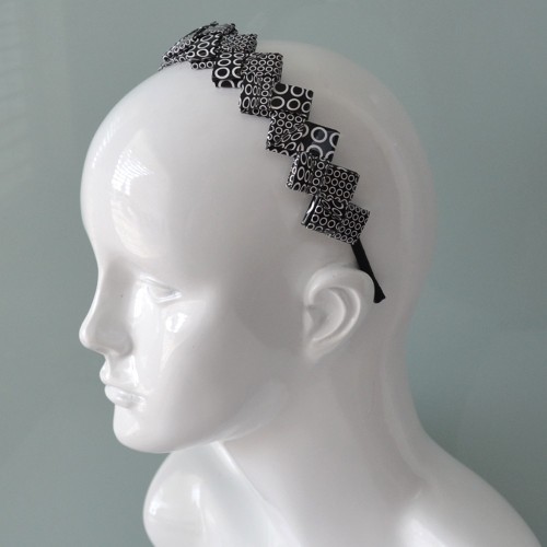 Minimalist Lyva Headband Made from Recycled Paper | Strambótica