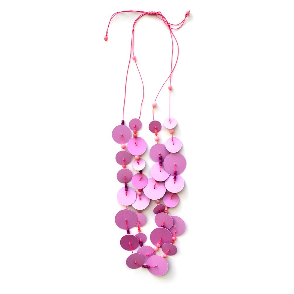 Collar Nenúfar Rosa – Romanticismo  con impacto visible | Strambótica