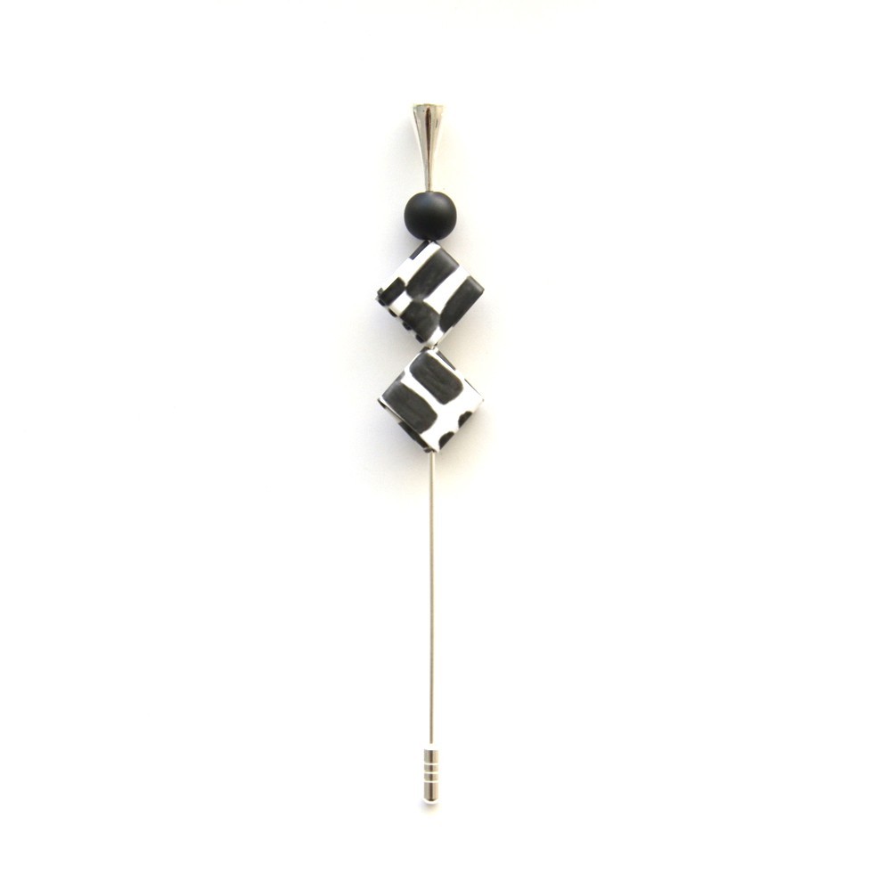 Cleta Duo Brooch – Original design on recycled paper | Strambótica