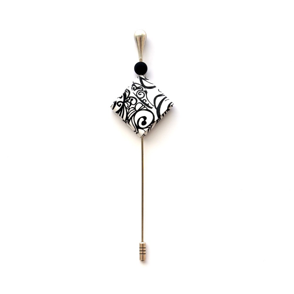Serendipia Brooch: Designer Jewelry—A Happy Find | Strambótica