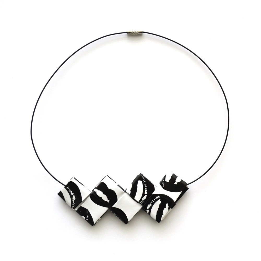 Kisses Hoop Necklace