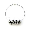 Collar De Aro Dado – Geometría artesanal hecha joya | Strambótica