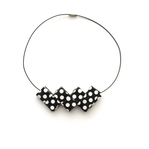Polka Dot Hoop Necklace – Fun and Sustainable Design | Strambótica