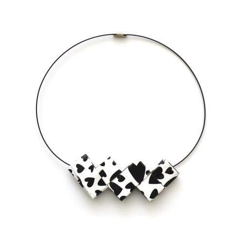 Collar De Aro Valentina – Joyería de autor en papel reciclado | Strambótica