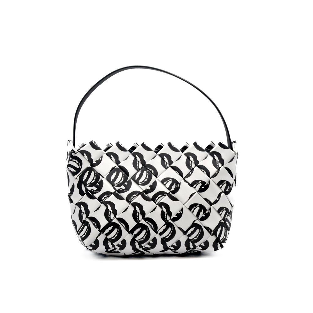 Besos Clutch – Vegan Romance for Your Everyday Life | Strambótica