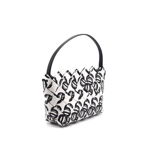 Besos Clutch – Vegan Romance for Your Everyday Life | Strambótica