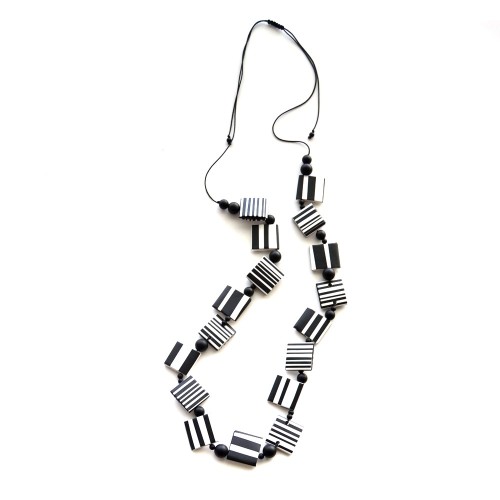 Collar Largo Compás – Diseño sostenible hecho a mano | Strambótica