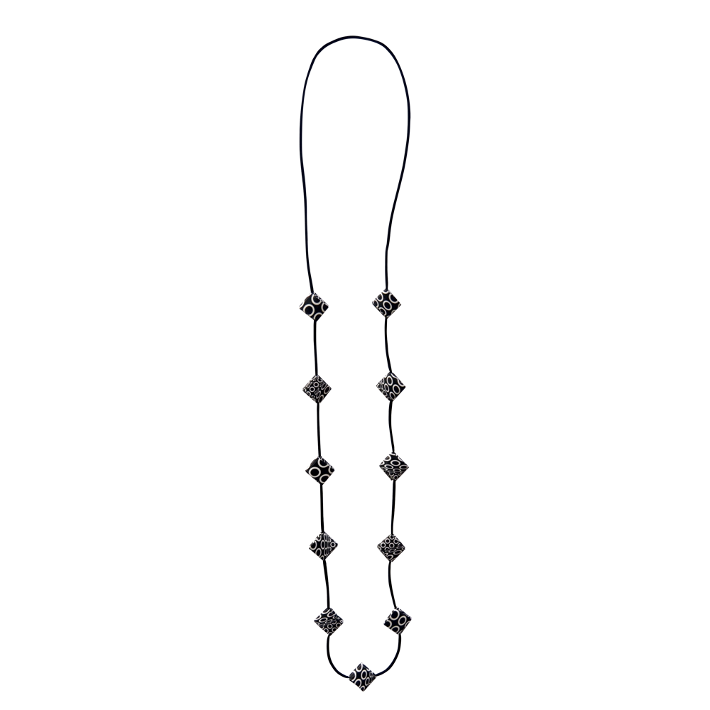 Lyva Necklace