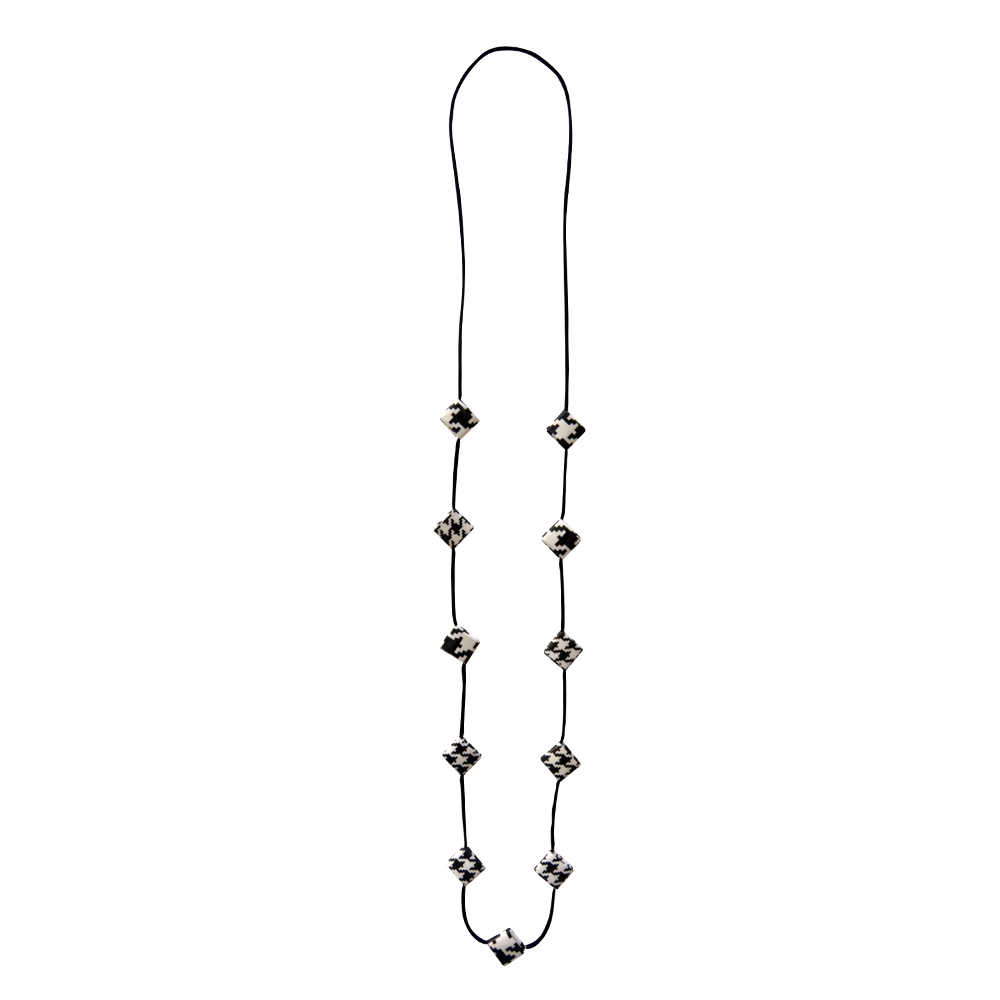 Collar hilo de seda Pata de Gallo | Diseño clásico y artesanal | Strambótica