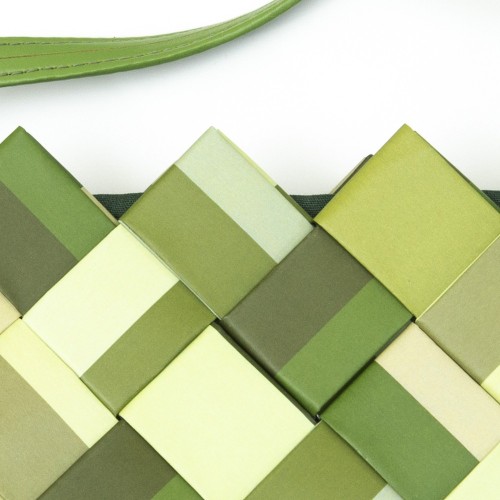 Hiedra Crossbody Bag – Natural Green That Follows You | Strambótica