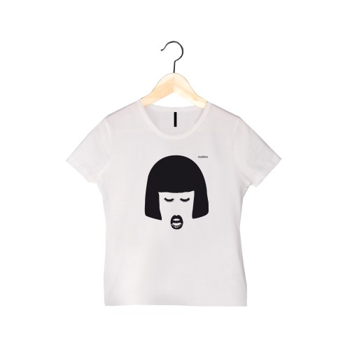Camiseta Amber – Energía natural con tintas ecológicas | Strambótica