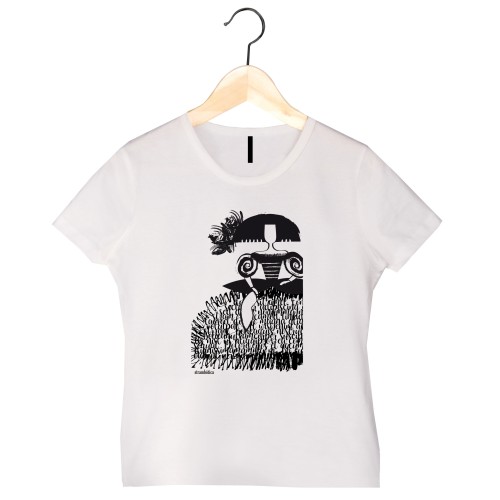 Menina T-Shirt – An Artistic Nod to *Las Meninas* | Strambótica