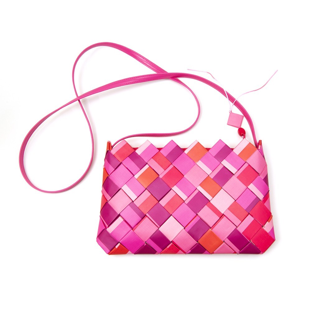 Pink Crossbody Bag – Vegan Romance for Your Everyday Life | Strambótica