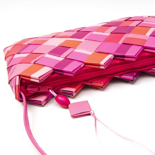 Bolso Bandolera Rosa – Romanticismo vegano para tu día a día | Strambótica