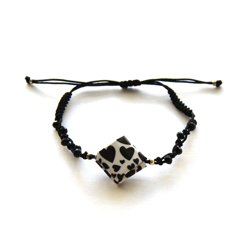 Romantic Hearts Bracelet Made from Recycled Paper | Strambótica